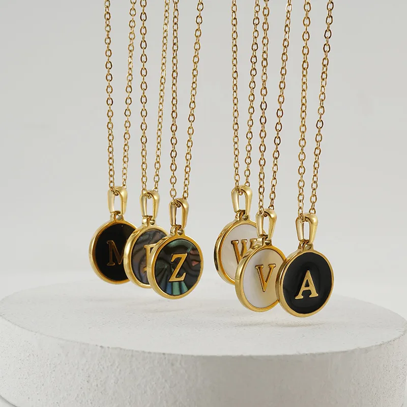 Κολιέ με Μονόγραμμα — Personalised Initial Shell Necklace