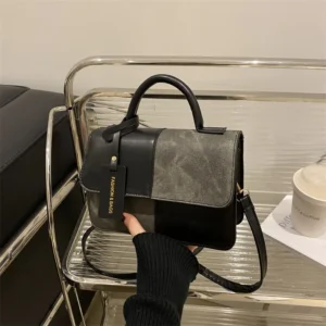 Alternative view of Geometric Chic Square Bag – Δίχρωμη Τσάντα Ώμου & Χειρός