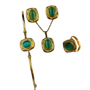Gold Emerald Glass Jewelry Set: Η Βασιλική Γοητεία του Πράσινου