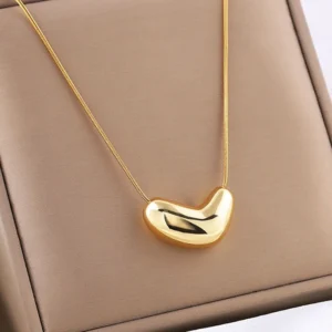 Κολιέ Χρυσή Στρογγυλεμένη Καρδιά - Golden Round Snake Love Necklace