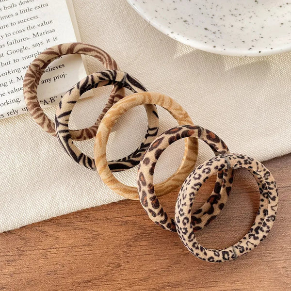 Σετ 5 Λεοπάρ Λαστιχάκια — Smyrna: Set of 5 Leopard Hair Ties - Image 2