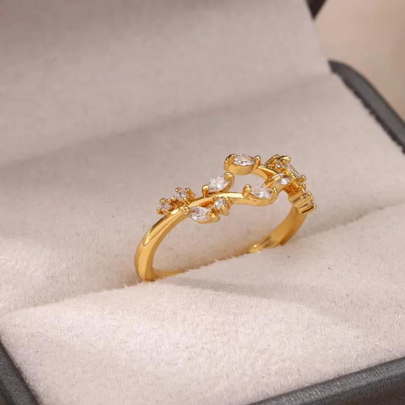 Δαχτυλίδι Sparkling Leaves | Gold Plated Zirconia Leaf Ring