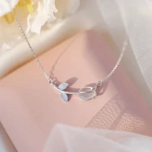 Silver Tulip & Crystal Leaf Necklace | Ασημένιο Κολιέ "Τουλίπα" με Κρυστάλλινα Φύλλα