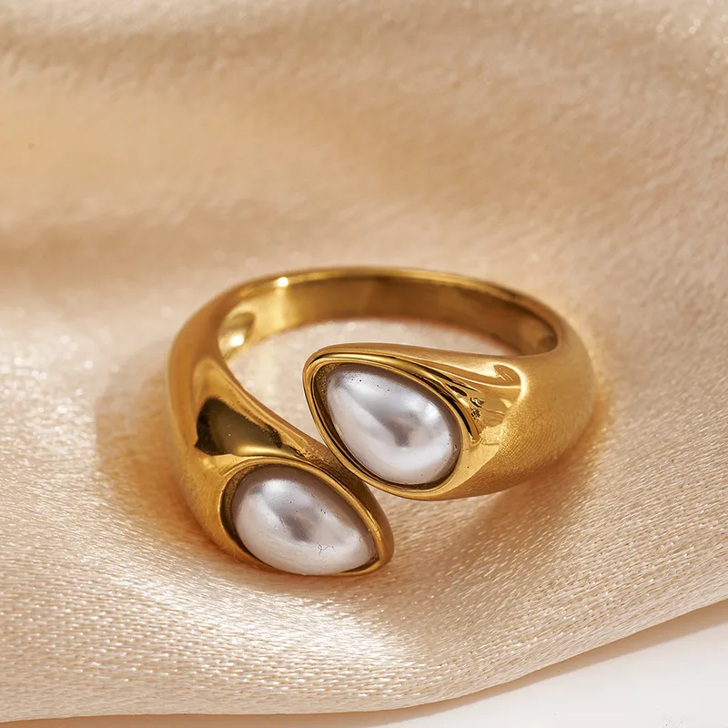 Golden Pearl Drop Wrap Ring – Vintage Elegance