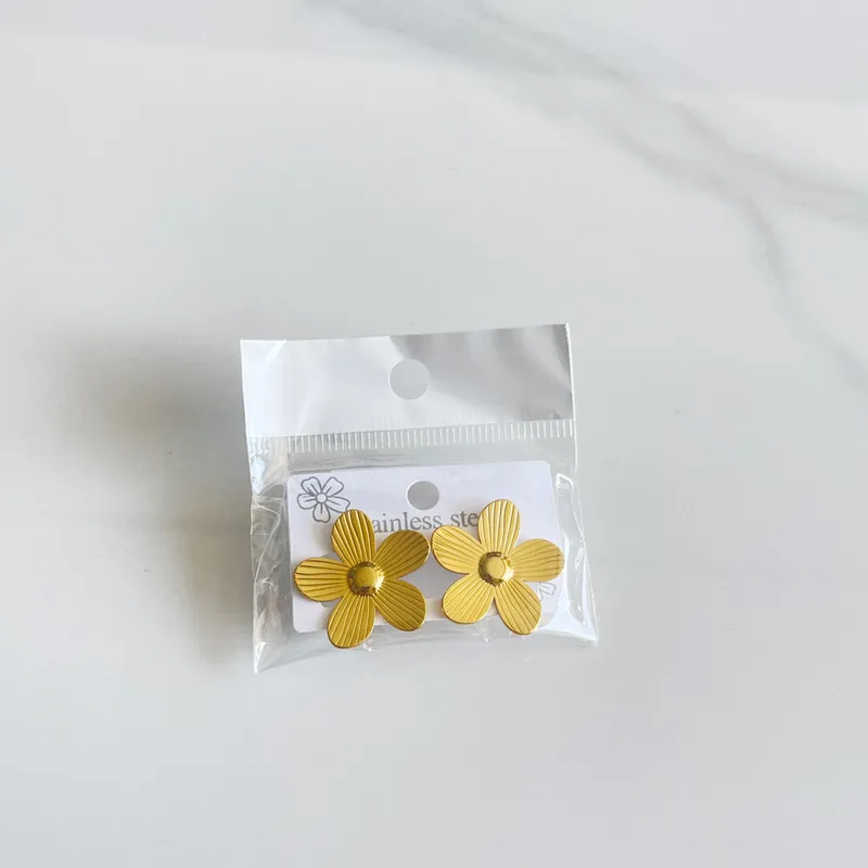 Σκουλαρίκια Λουλούδι Χρυσά / Gold Flower Stud Earrings