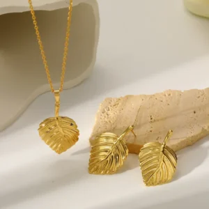 Alternative view of Gold Leaf Jewelry Set: Η Ομορφιά της Φύσης σε Χρυσό